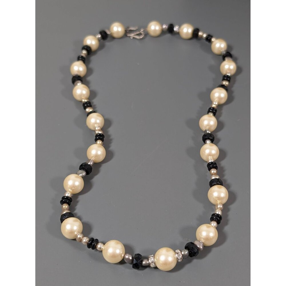Retro‎ Ivory Color Glass Faux Pearl Black Bead Necklace Classic 22"